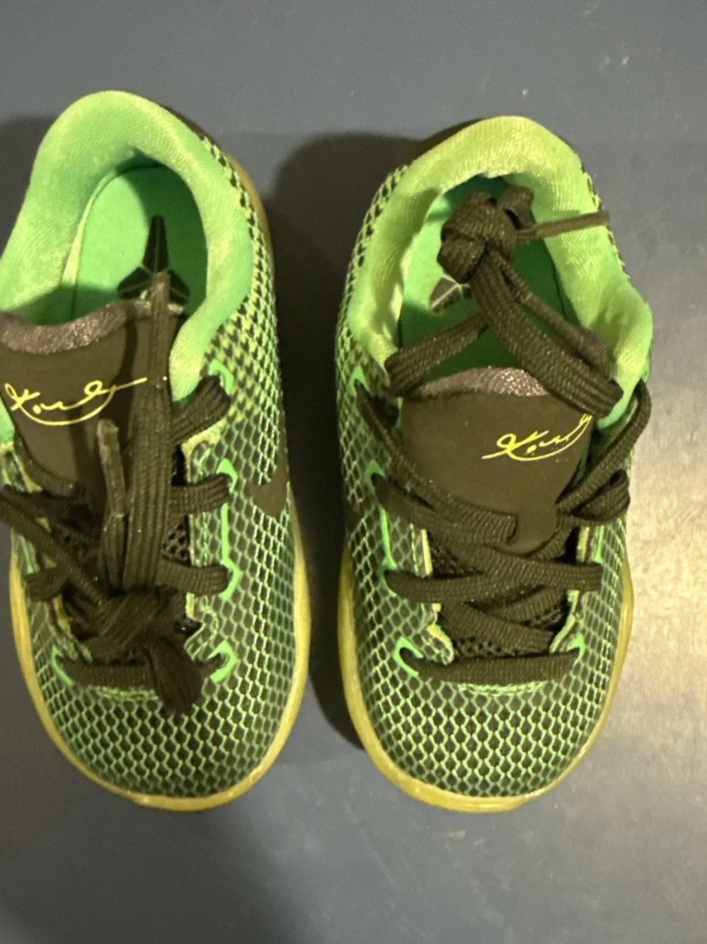 Nike Kobe X Poison Green Sneaker Size 7C New